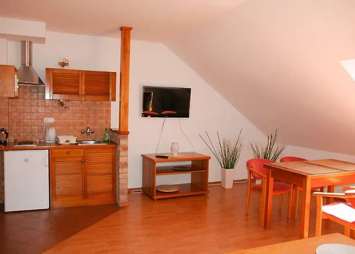 Lawer דירה רבאל